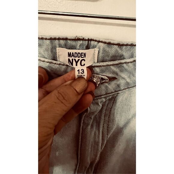 Madden NYC Wide Leg Light Distressed Jeans Juniors Size 13 - Picture 2 of 9